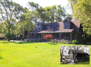 5498 E Twinbeach Rd, Port Clinton, OH 43452