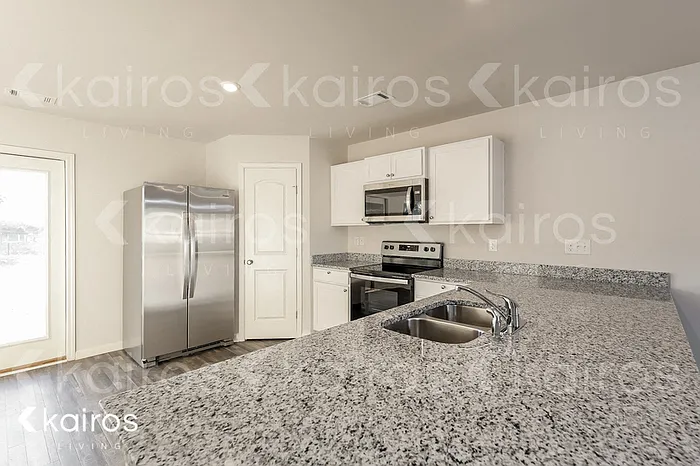 861 Vistamount Path — Photo 5