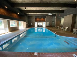 2800 Hamline Ave N APT 107, Roseville, MN 55113