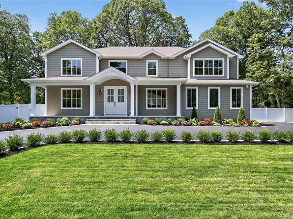 654 Caledonia Road, Dix Hills, NY 11746