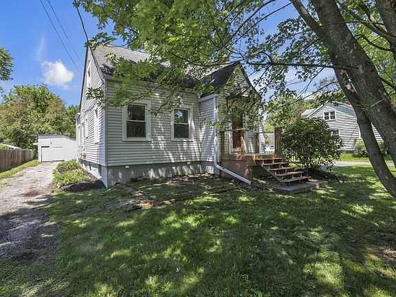 2nd image of 3017 Courtright Rd
