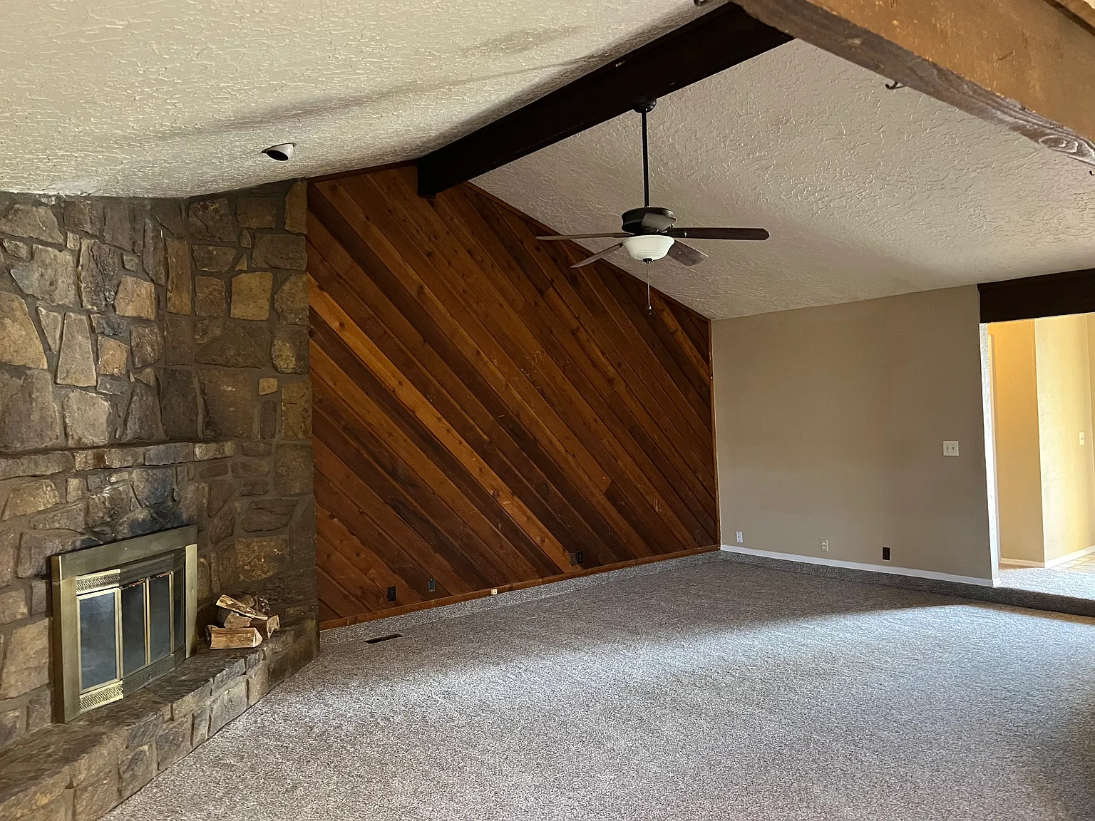 3 bed, 1790 sqft, $1,825 — Photo 2