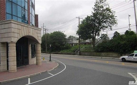 4th image of 130 Post Ave #000