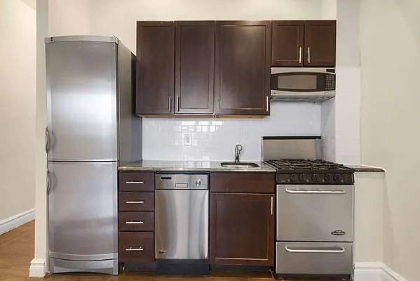 Rented by Cooper & Cooper Real Estate | media 15