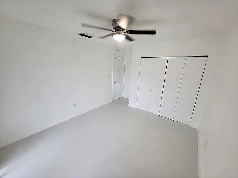 17160 SW 94th Ave — Photo 20