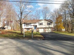 3 Pigeon Hill Dr, Grafton, MA 01519