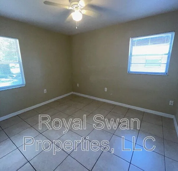 2806 Mineola Dr — Photo 7