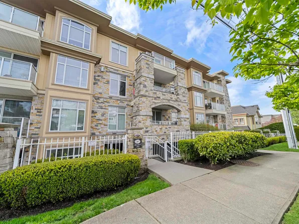 15164 Prospect Ave #102, White Rock, BC V4B 2B9