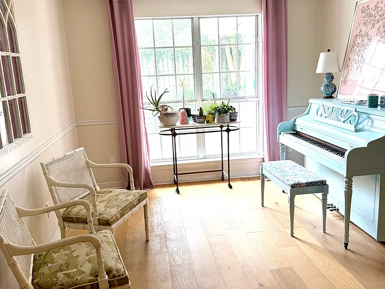Living/ dining area