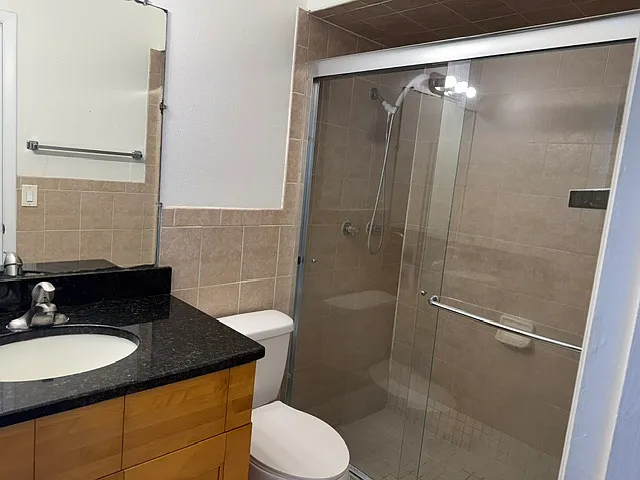 319 La Paz Dr — Photo 9