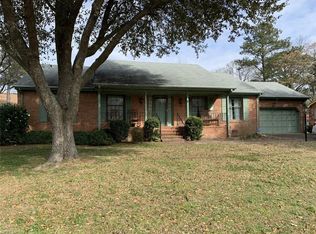 409 Susan Dr, Chesapeake, VA 23320