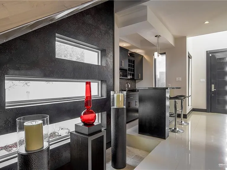 309 N Mockingbird Ave #H — Photo 17