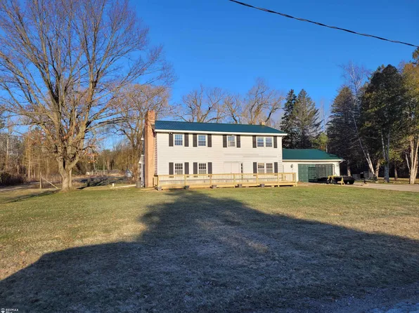 6790 Dorwood Rd, Saginaw, MI 48601