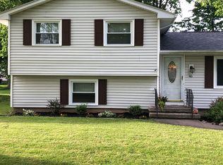 46 Donna Rd, Rochester, NY 14606