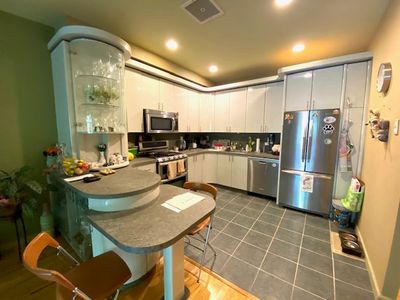 2356 61st St APT 1B, Brooklyn, NY, 11204