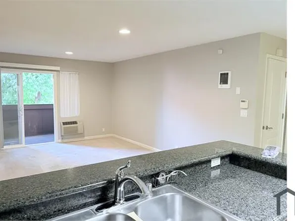 484 Dempsey Rd, Milpitas, CA 95035