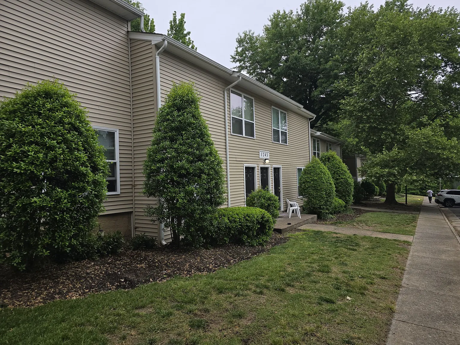 2 bed, 750 sqft, $1,295 — Photo 2