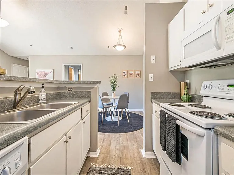 Lancaster Ridge — Photo 21