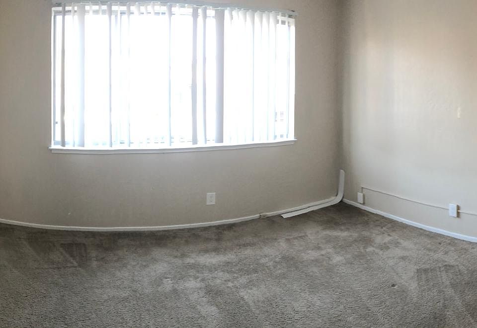 2nd image of 1825 Ednamary Way APT A