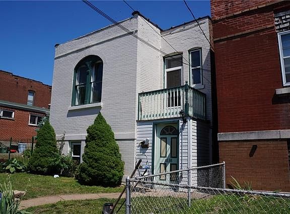 2nd image of 3838 Marine Ave
