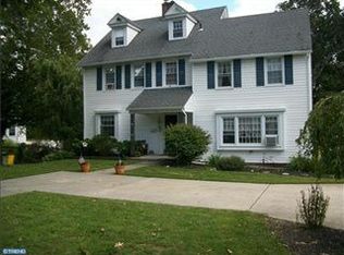 125 N Rolling Rd, Springfield, PA 19064