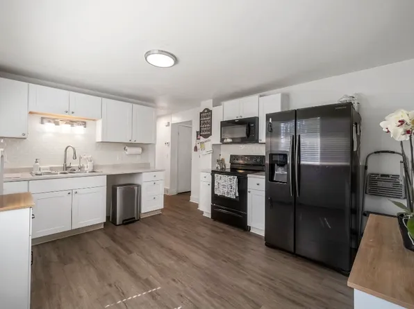 184 E Corrie Cir, Sandy, UT 84070