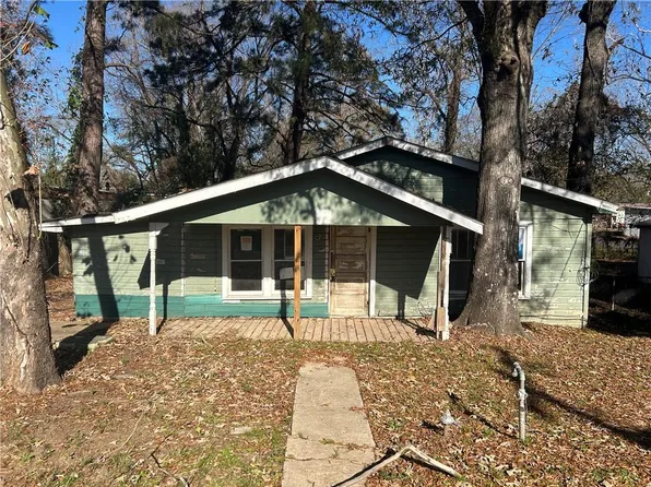 311 Dorothy St, Pineville, LA 71360