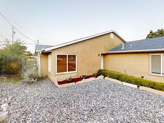 4th image of 1210 Serinna Ct