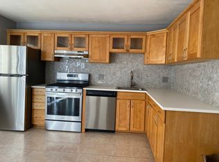 150 Towne House Rd, Hamden, CT 06514