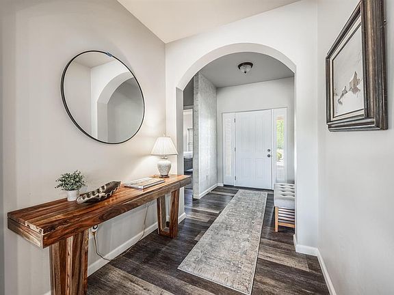 2nd image of 160 Regent Circle