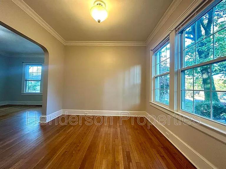1328 Saint Julien St — Photo 8