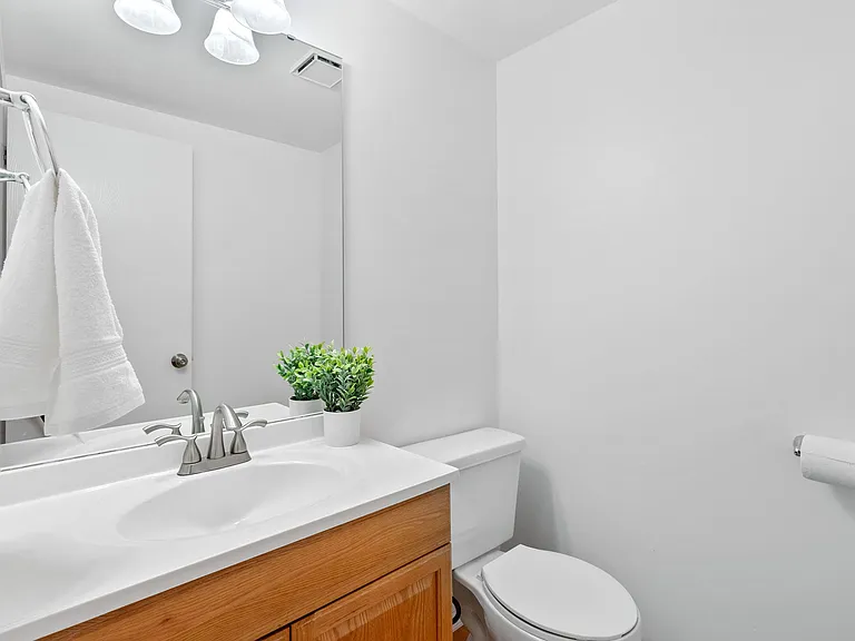 2528 Shiva Ct — Photo 14