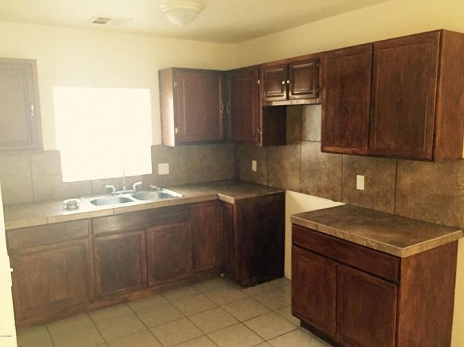 2nd image of 4425 S 8th St #2