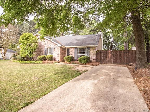 2nd image of 643 Chatsworth Dr