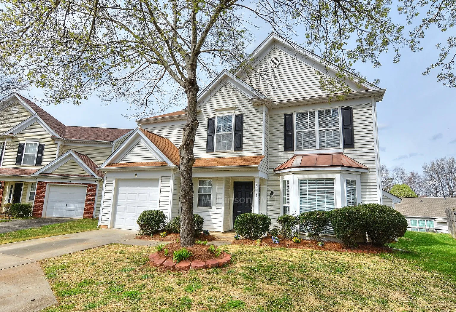 3 bed, 2.5 bath, 1756 sqft, $2,000 — Photo 2