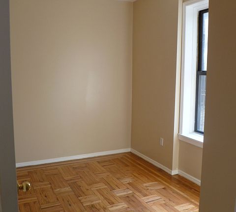 5th image of 944 42nd St APT D6
