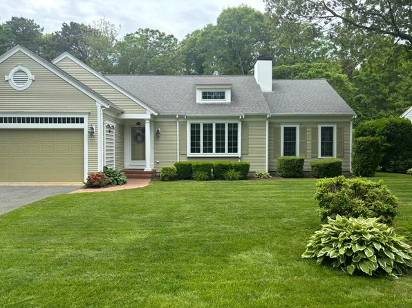 65 Daybreak Lane, Hyannis, MA 02601