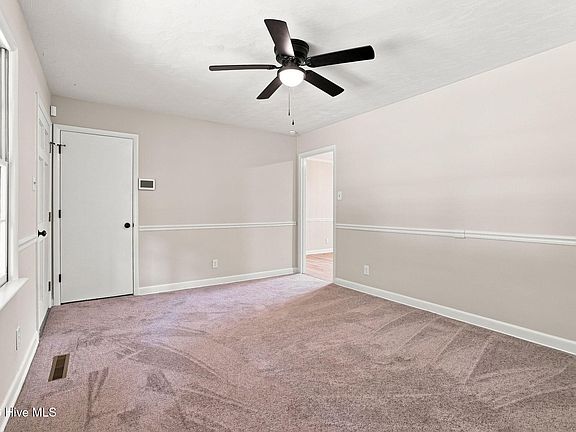 4th image of 303 Ramsey Lane