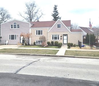 3303 Grand Blvd, Brookfield, IL, 60513
