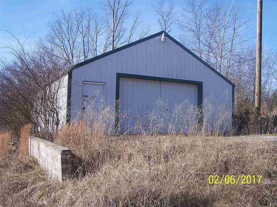 2nd image of 325 Leon Blvd