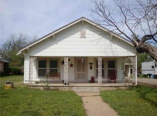 516 Arch St, Baird, TX 79504