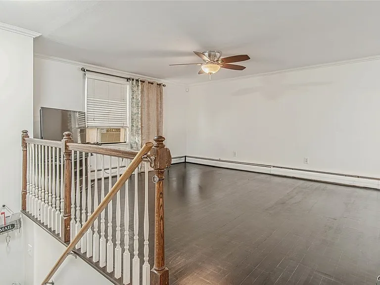 147 Elm St — Photo 7