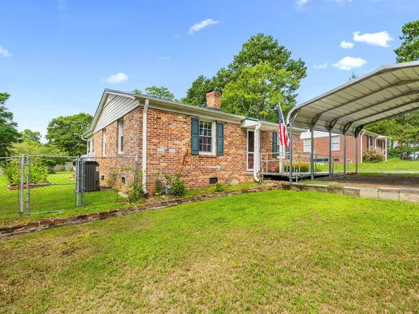 14 Hudson St, Taylors, SC 29687