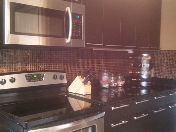 3rd image of 46383 Wyoming Ave