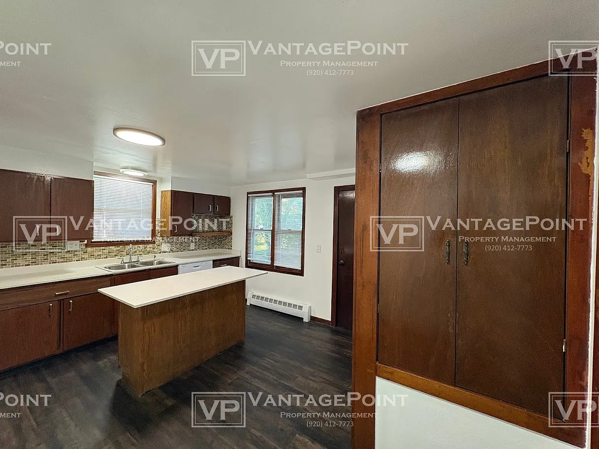 206 Amory Street - Lower — Photo 4