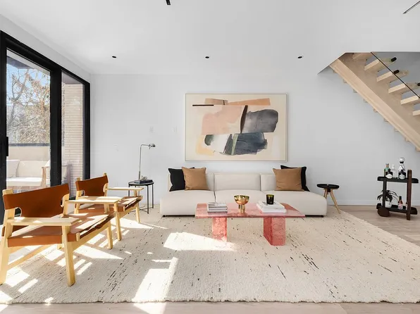 84 Meserole Ave #2, Brooklyn, NY 11222