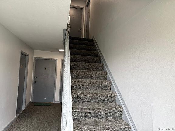 4th image of 2399 Union Boulevard #8B