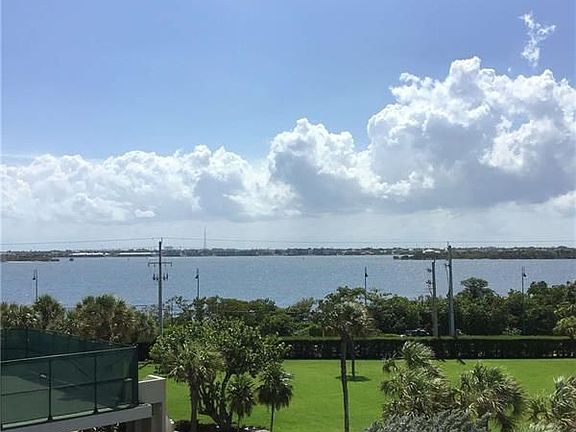 4th image of 5510 N Ocean Dr APT 4D
