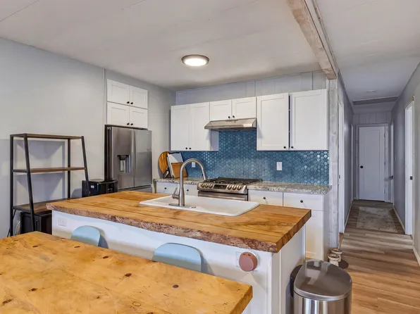 5135A Kipulu Pl, Lahaina, HI 96761