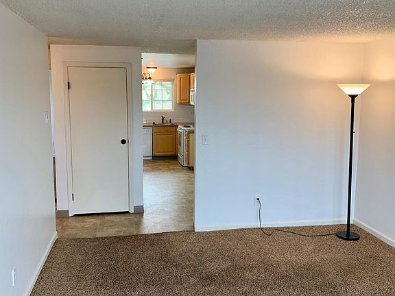 5th image of 4124 W Albany Ave APT D